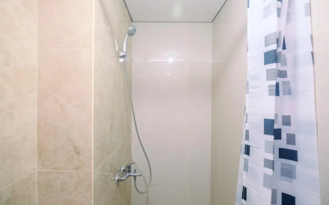 Nice and Comfy Studio Apartment at Transpark Cibubur