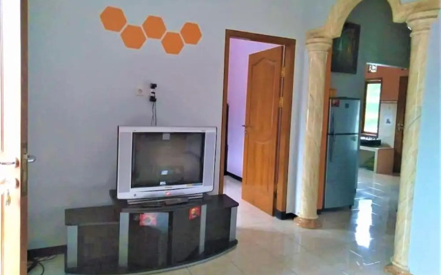 Villa Trijaya