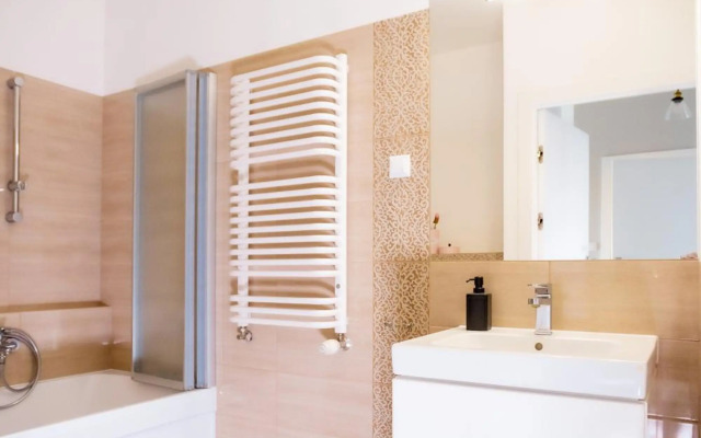 Super Apart Bobrowiecka 3