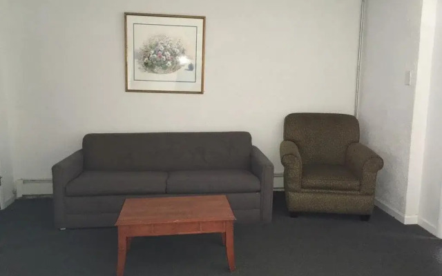 Surf 16 Motel
