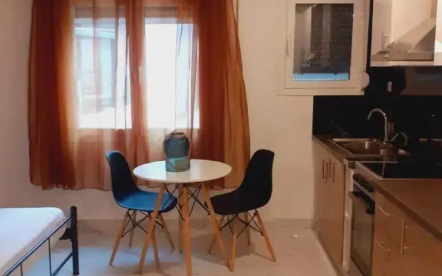 5min metro, Full Kitchen, Central Athens getaway