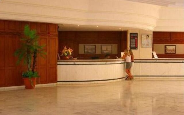 Palmyra Holiday Resort & Spa