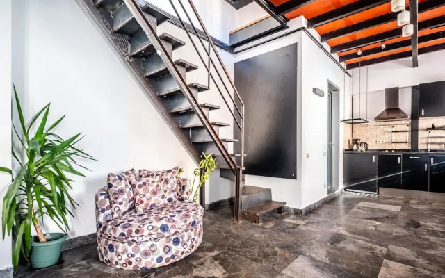 Authentic Flat With Excellent Location in Beyoglu