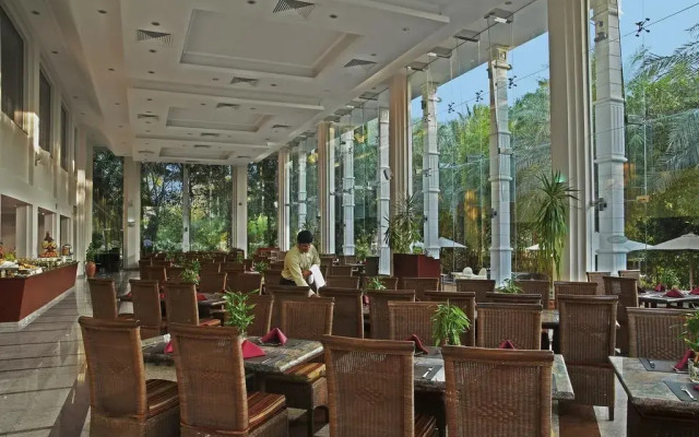 Al Nahda Resort & Spa