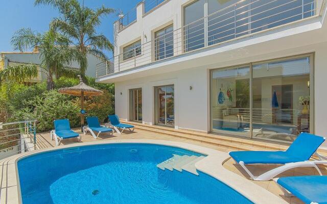 Villa Alcanada Lighthouse