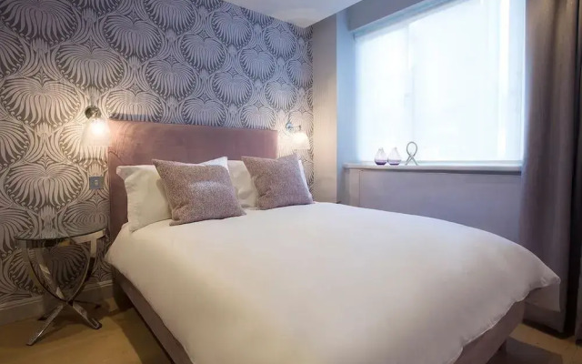 No.8 Waterloo Apartments