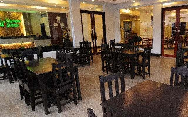 Negrense Suites