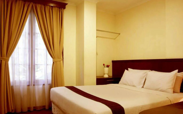 Arimbi Pejaten Suites