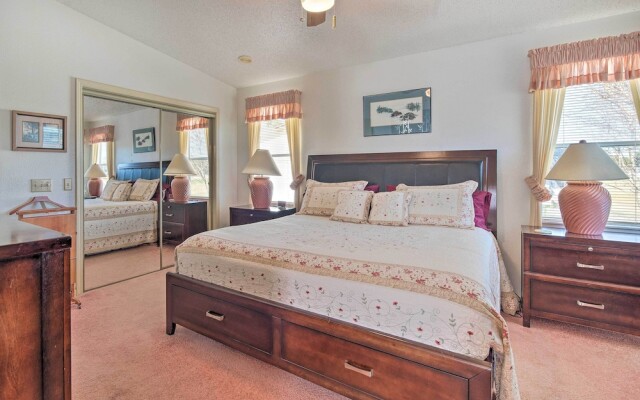 Lady Lake House w/ Lanai & Community Pool!