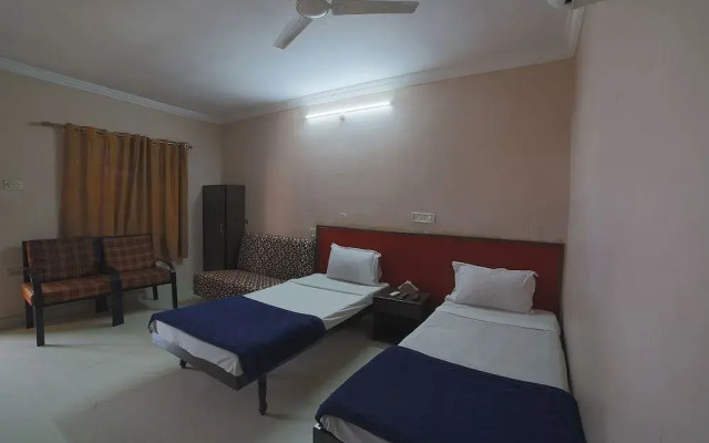 SPOT ON 42038 Hotel Sri Krishna