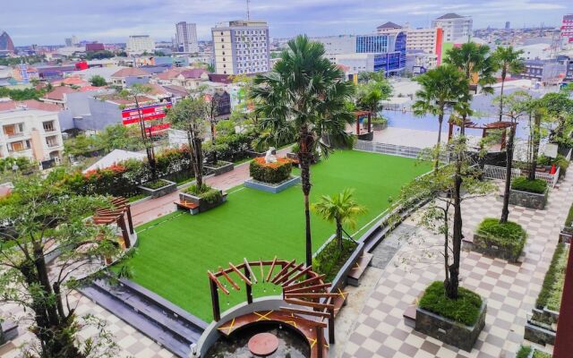 Comfy And Minimalist Studio At Vida View Apartment