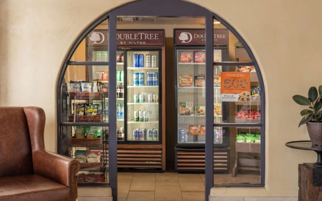 DoubleTree Suites by Hilton Tucson - Williams Center