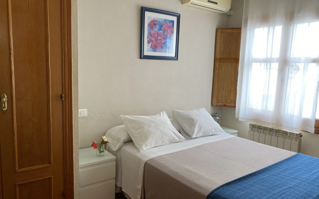 Hostal Moscatel