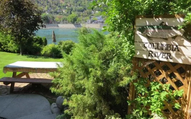 River's Edge Bed & Breakfast