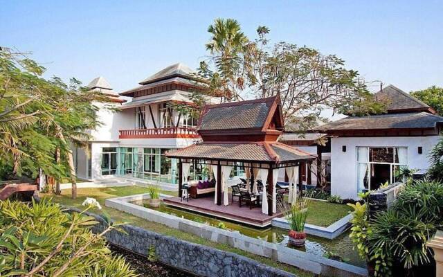 Baan Nagavana 5 Bedroom Pool Villa by Pinky