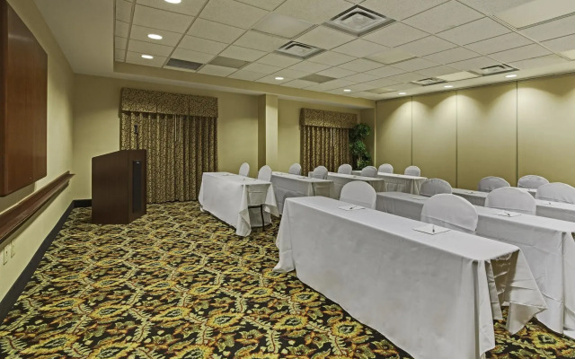 Hampton Inn & Suites Macon I-75 North