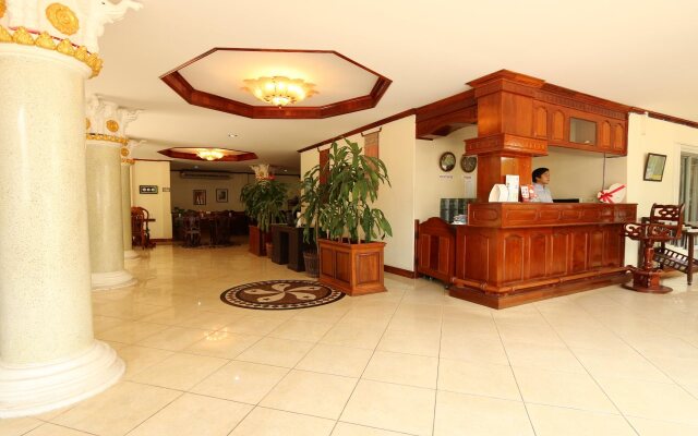 Lalco AR Hotel