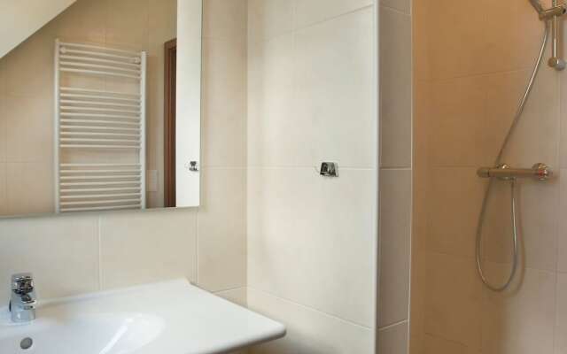 Traditional Holiday Home with 2 Bathrooms Near River Moselle