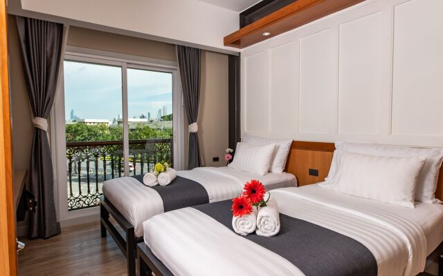 Dang Derm in The Park