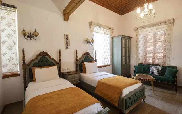 White Garden Hotel