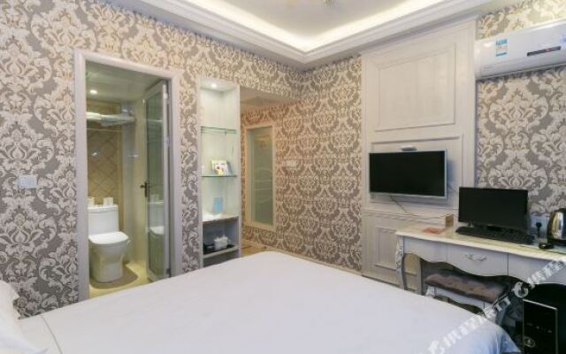 Qiha E-sports Hotel (Jinhua Government World Trade City Plaza)