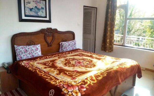 Hotel Victoriya Palace