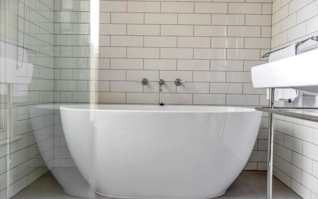 Grandview Accommodation - The Elm Tree Apartments