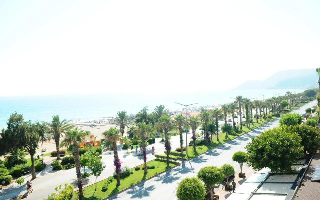 Kleopatra Beach Yildiz Hotel