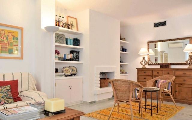 Apartamentos y Casas Serinamar Marbella