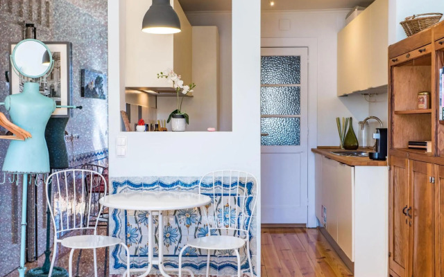 Lisbon Heart Apartments - Yellow Apartment by LovelyStay