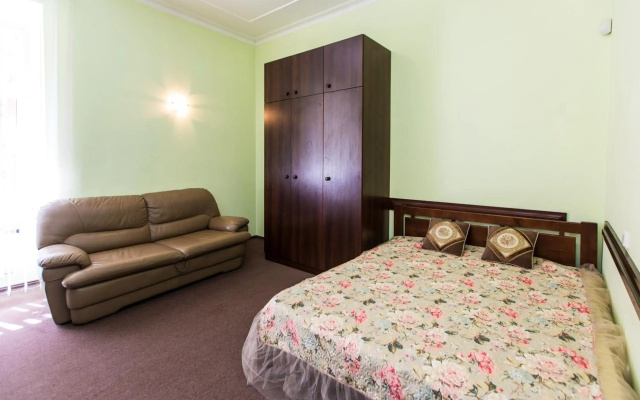 Luxury central two bedroom apartment