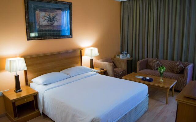 Le Royal Express Salmiya Hotel