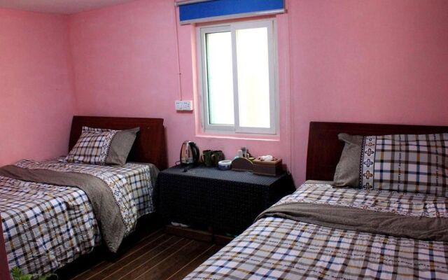 Xitang April Days Inn