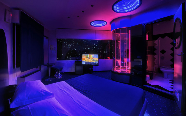 Motel K Suite A Tema & Wellness