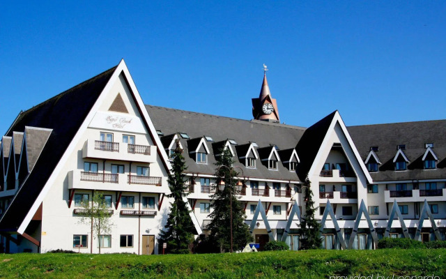 The Coppid Beech Hotel