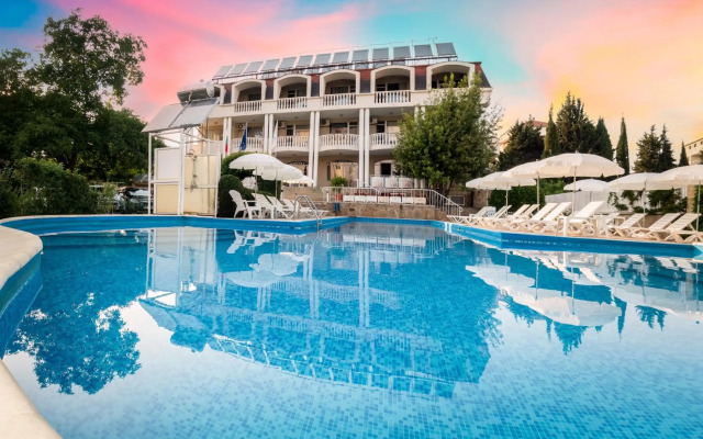 Villa Aurora