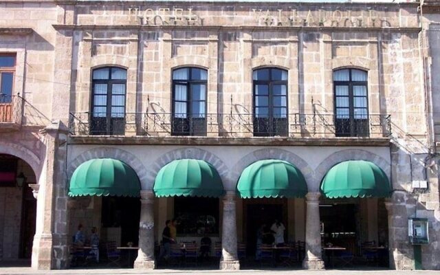 hotelImage