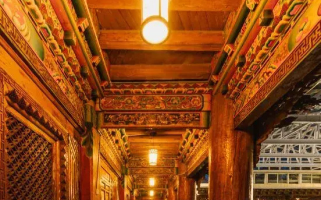 Songjing Bieyuan Homestay (Shangri-La Ganden Sumtseling Monastery)