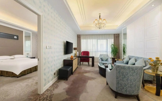 Zhonghe Hotel
