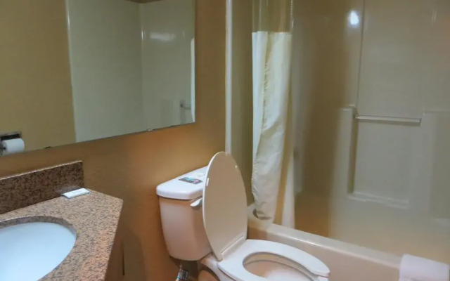 Econo Inn - East Saint Louis