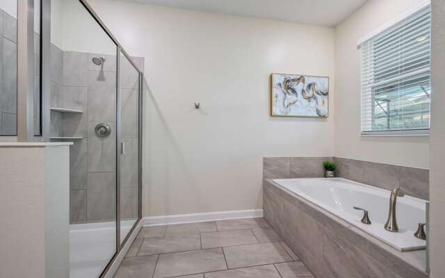 Family Paradise Space Themed Perfect Location