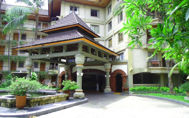 Club Bali Family Suites @Legian Beach