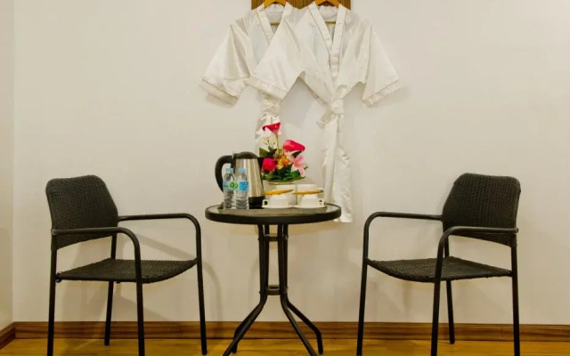 D' Galaxy Hotel & Restaurant