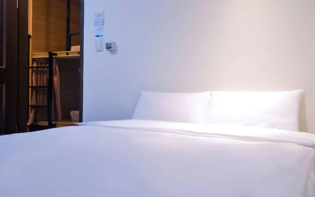 Starbox Hostel