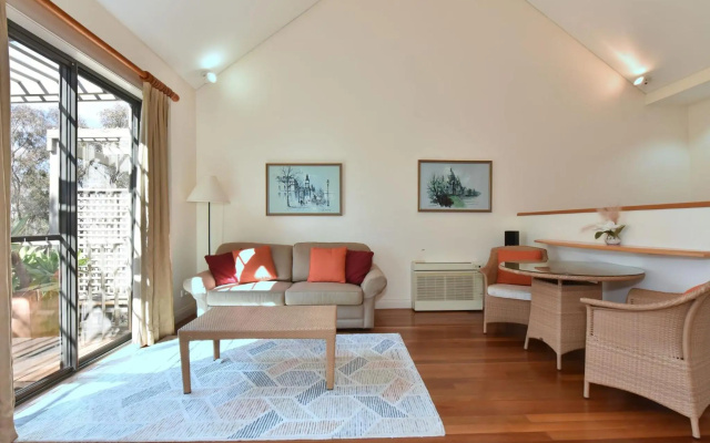 Villa Spa Executive 1br Champagne Resort Condo located within Cypress Lakes Resort (nothing is more central) – Guest Rooms – Pokolbin