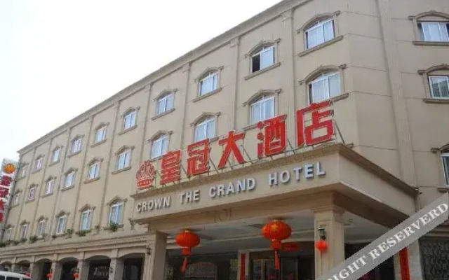 Crown The Grand Hotel