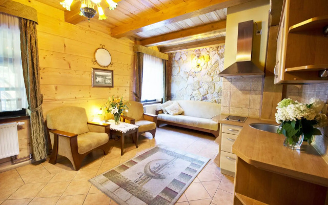 Hotel Dworek Wapionka