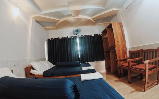 Sea Lavie Hostel