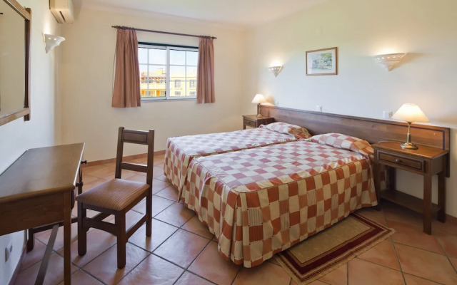Colina da Lapa Apartments