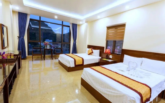 Aroma Cat Ba sea view hotel